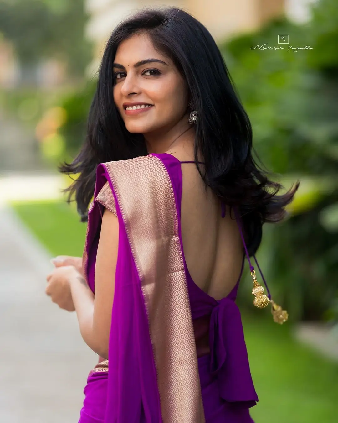 Maa TV Actress Mounika Reddy Wearing Violet Saree Blouse